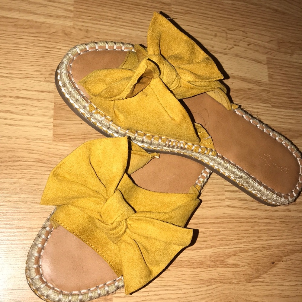 cute sandals! - Picture 2 of 2